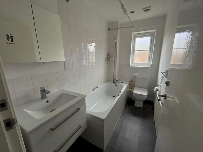 2 Bedroom Terraced House To Rent In Sandalwood Drive, Ruislip, HA4