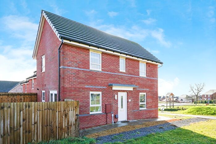 3 Bedroom End Terrace House For Sale In Cooke Way, Lydney, Gloucestershire, GL15