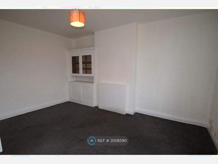 1 Bedroom Flat To Rent In Thornhill House, Shipley, BD18