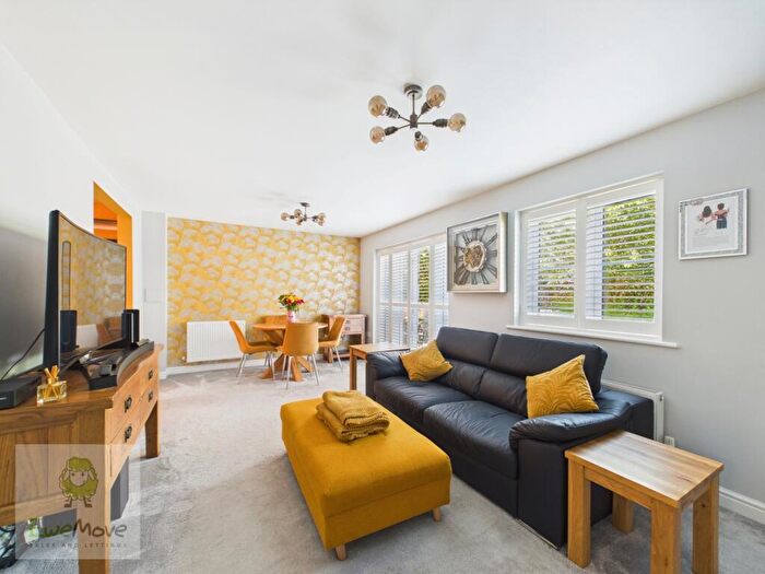 1 Bedroom Flat For Sale In Wraysbury House, Whitehead Drive, Strood, ME2