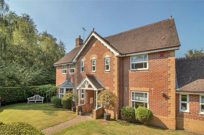 4 Bedroom Detached House For Sale In Nutfields, Ightham, Sevenoaks, Kent, TN15