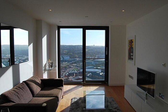 1 Bedroom Apartment To Rent In Th Floor, City Lofts, St. Pauls Square, Sheffield, S1
