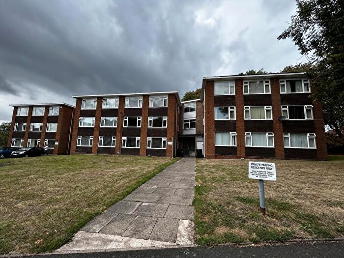 1 Bedroom Flat To Rent In Savoy Close, Birmingham, B32