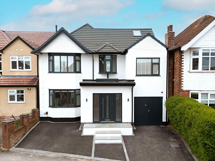 5 Bedroom Detached House For Sale In Greys Road, Woodthorpe, Nottingham, NG5