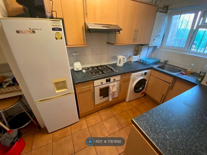 5 Bedroom Maisonette To Rent In Wimbourne Court, London, N1