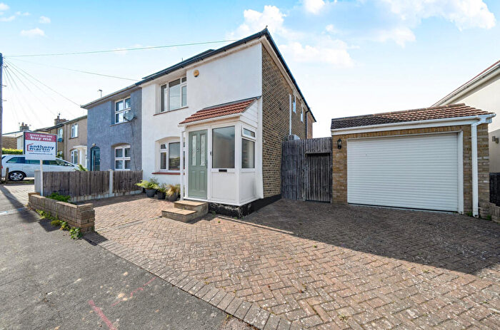 3 Bedroom Semi-Detached House For Sale In Russell Place, Sutton At Hone, Dartford, Kent, DA4