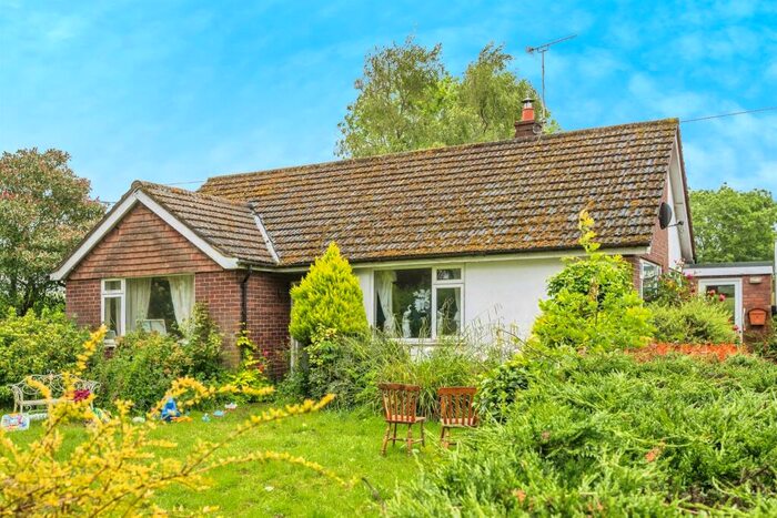 2 Bedroom Detached Bungalow For Sale In Elm Farm Bungalows, Suffield, Norwich, NR11