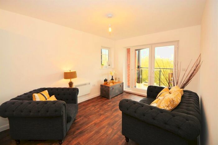 2 Bedroom Flat To Rent In Lulworth Place, Walton Locks, Warrington, WA4