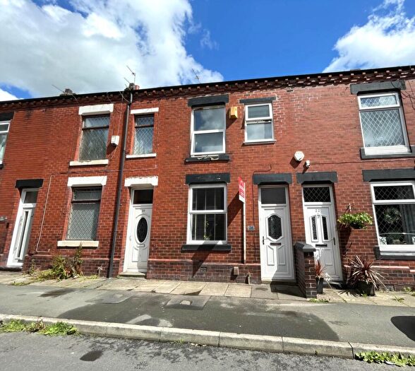 3 Bedroom Terraced House For Sale In Butterworth Street, Chadderton, Oldham, OL9