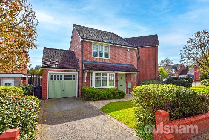3 Bedroom Semi Detached House For Sale In Broad Lane, Kings Heath, Birmingham, West Midlands, B14