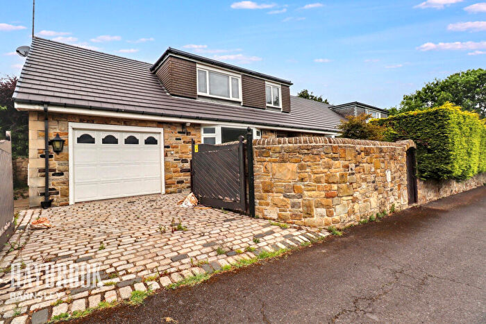 5 Bedroom Detached House For Sale In Jermyn Croft, Dodworth, S75