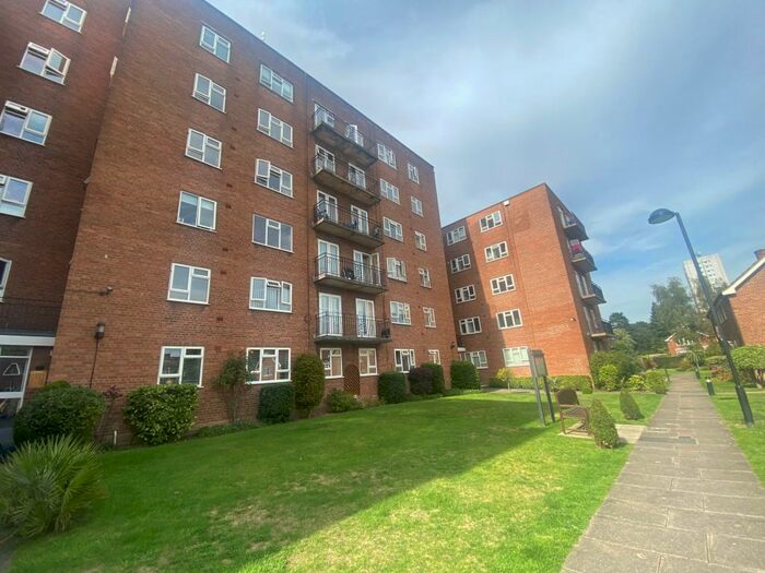1 Bedroom Flat To Rent In Griffin Court, West Drive, Birmingham, B5