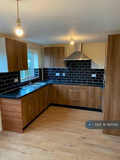 3 Bedroom Semi-Detached House To Rent In East View, Langwith, Mansfield, NG20