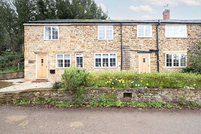 3 Bedroom Cottage For Sale In Swalcliffe, Oxfordshire, OX15
