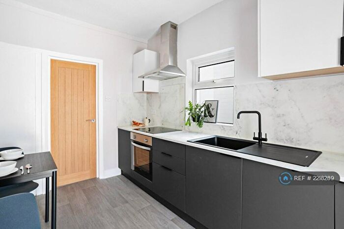 5 Bedroom Terraced House To Rent In Baker Street, Exeter, EX2