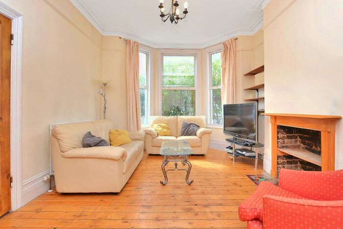 4 Bedroom Terraced House To Rent In Elspeth Road, Clapham Junction, SW11
