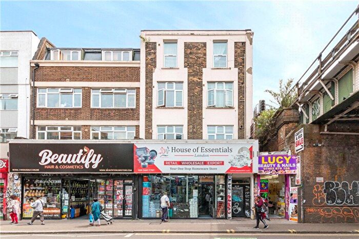 2 Bedroom Apartment To Rent In Rye Lane, London, SE15