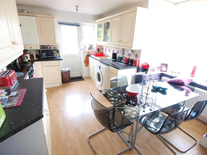 3 Bedroom End Of Terrace House To Rent In St Johns Road, Benfleet, Essex, SS7