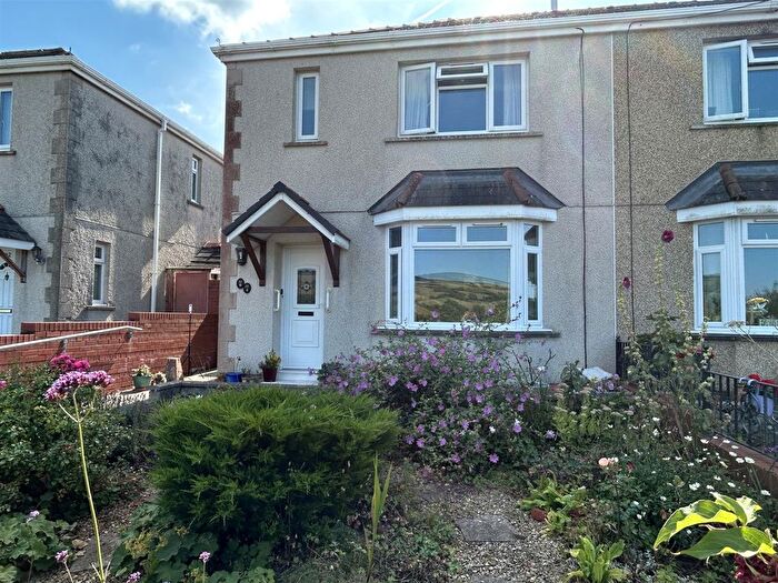 3 Bedroom Semi-Detached House For Sale In Hillfield Villas, Kidwelly, SA17