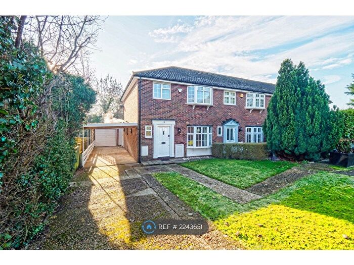 3 Bedroom End Of Terrace House To Rent In Cygnet Close, Northwood, HA6