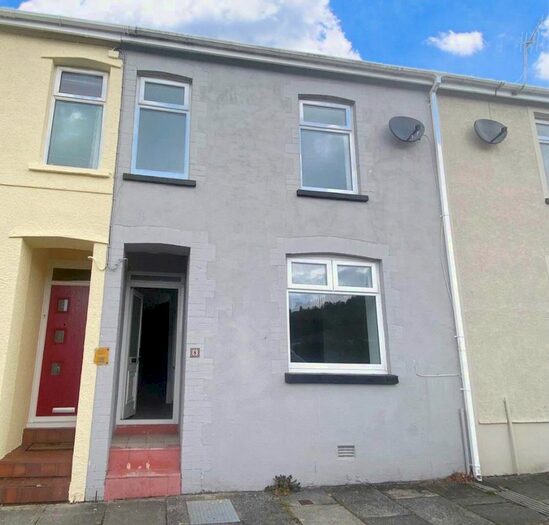 2 Bedroom Bungalow To Rent In Canterbury Road, Beaufort, Ebbw Vale NP23