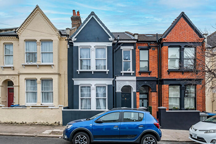 5 Bedroom House For Sale In Kingsley Road, London, NW6