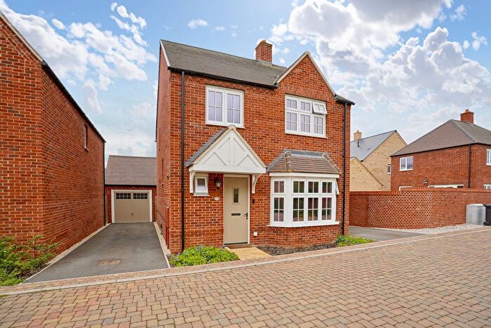 4 Bedroom Detached House For Sale In Peccle Close, Alconbury Weald, Huntingdon, PE28
