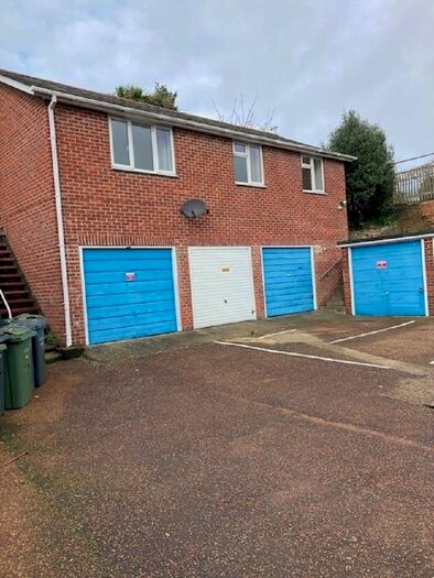 2 Bedroom Flat To Rent In High Street, Ryde, Isle Of Wight. PO33