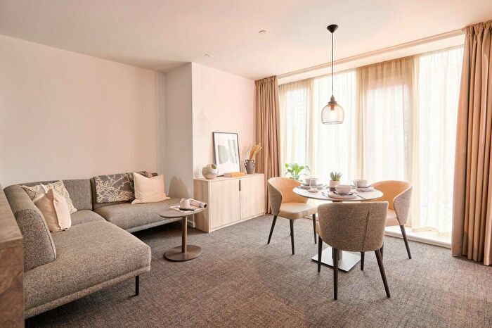 1 Bedroom Apartment To Rent In Botanic Avenue, Manchester, Greater Manchester, M15