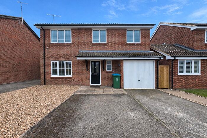 6 Bedroom Property To Rent In Bateman Drive, Aylesbury, HP21
