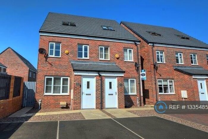 3 Bedroom Semi-Detached House To Rent In Admiral Court, Blyth, NE24