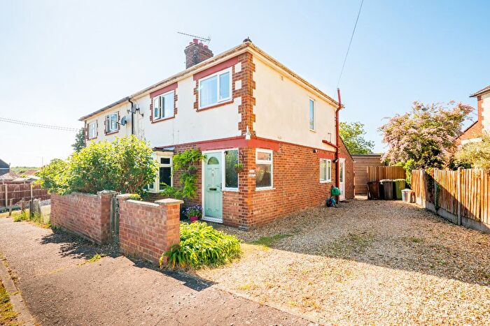 3 Bedroom Semi-Detached House For Sale In Kings Road, Fakenham, NR21