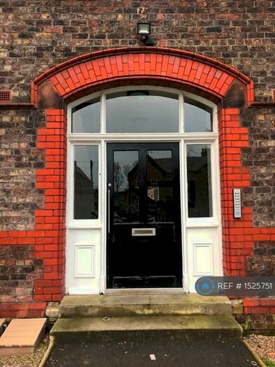 3 Bedroom Flat To Rent In New Hall, Liverpool, L10