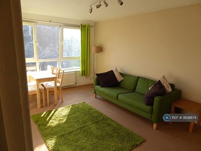 1 Bedroom Flat To Rent In The Sandlings, London, N22