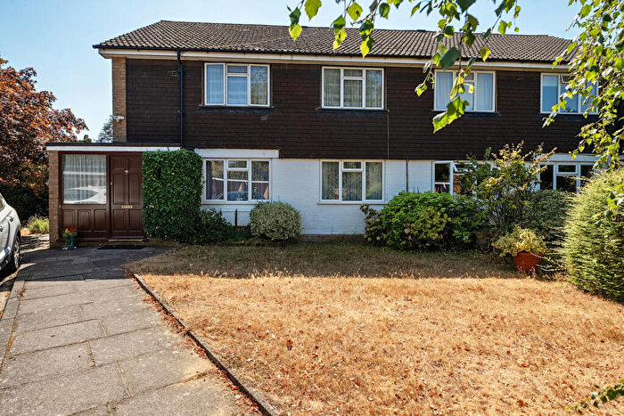 2 Bedroom Maisonette For Sale In Beadon Road, Bromley, BR2