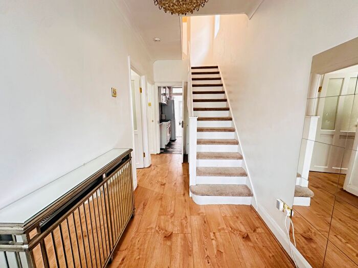 3 Bedroom Semi-Detached House To Rent In Bridport Avenue, Romford, RM7