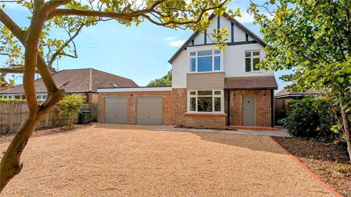 4 Bedroom Detached House For Sale In North Lane, Rustington, Littlehampton, West Sussex, BN16