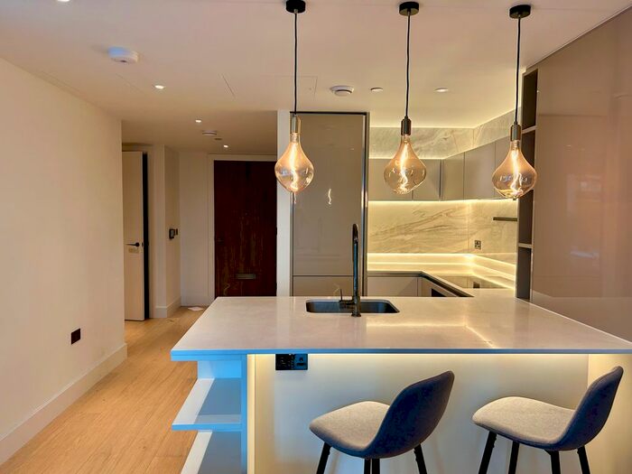 1 Bedroom Flat To Rent In Cascade Way, London, W12