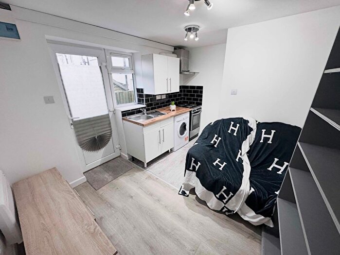 1 Bedroom Flat To Rent In Holbrook Road, Rugby, CV23