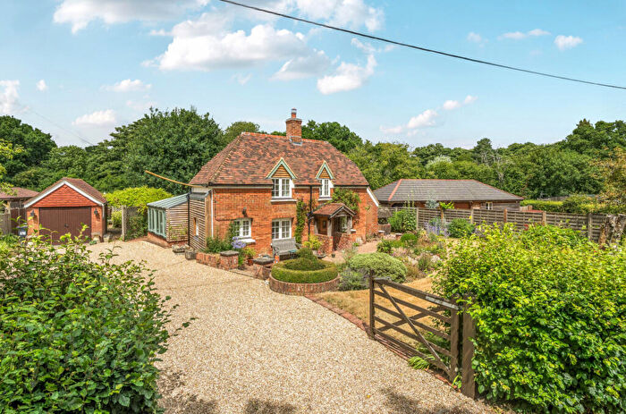 2 Bedroom Detached House For Sale In Wellow Wood Road, West Wellow, Romsey, Hampshire, SO51
