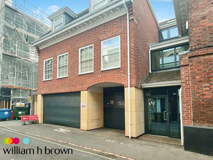 2 Bedroom Flat To Rent In Lower Baxter Street, Bury St. Edmunds, IP33