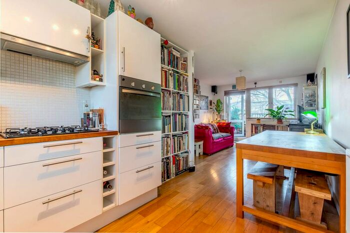 1 Bedroom Flat To Rent In Montague Square, Peckham, London, SE15