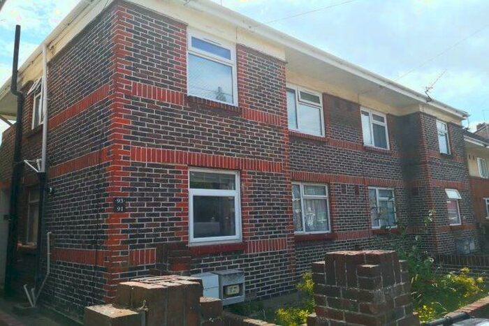 2 Bedroom Flat To Rent In Aylen Road, Portsmouth PO3