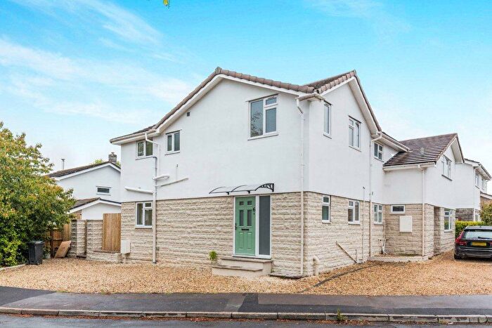 3 Bedroom Semi-Detached House To Rent In Woodland Way, Failand, Bristol, BS8