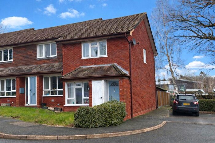 2 Bedroom End Of Terrace House For Sale In Claremont Way, Midhurst, West Sussex, GU29