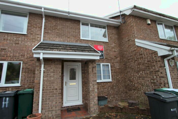 2 Bedroom Mews To Rent In Eversley Court, Chester, Cheshire, CH2