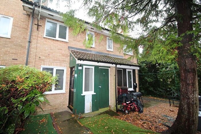 1 Bedroom Terraced House For Sale In Redwood Way, Barnet, EN5