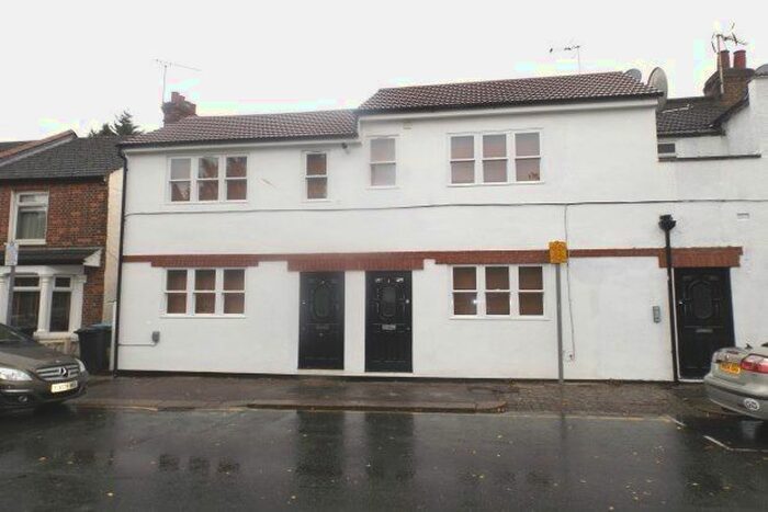 1 Bedroom Maisonette To Rent In - Whippendell Road, Watford, WD18