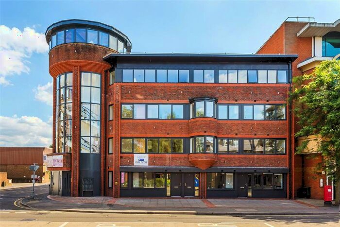 1 Bedroom Apartment To Rent In Woking, GU21