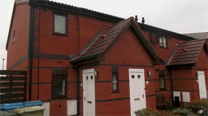 2 Bedroom Flat To Rent In The Pines, Worksop, S80